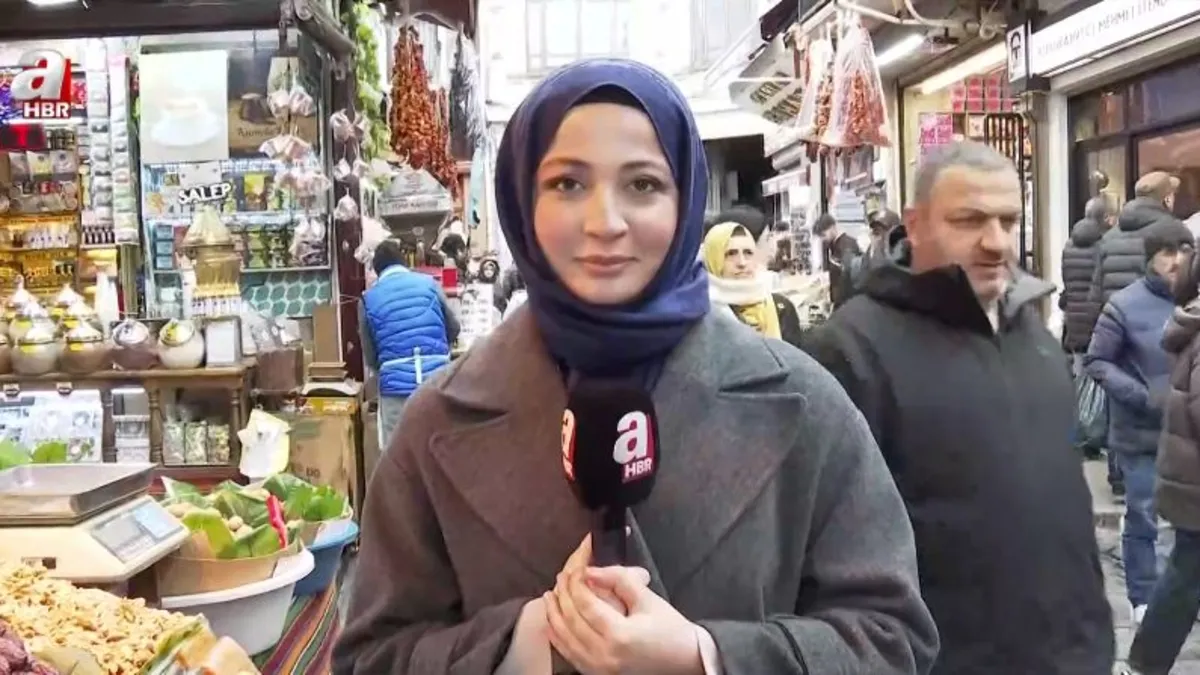 Tarihi Yarımada'da bayram bereketi: Vatandaşlar Eminönü'ne akın etti!