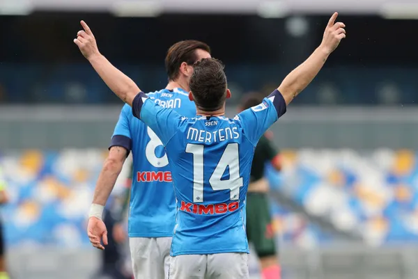 galatasarayda-yildiz-yagmuru-torreira-ve-mertens-istanbula-geliyor-alexis-sanchez-depay-ve-icardi-iddiasi-1659811567942.jpg Galatasaray'da yıldız yağmuru! Torreira ve Mertens İstanbul'a geliyor! Alexis Sanchez Depay ve Icardi iddiası... - 3