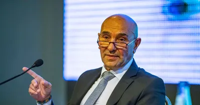 Tunç Soyer canlı yayında kendini bir bir yalanladı