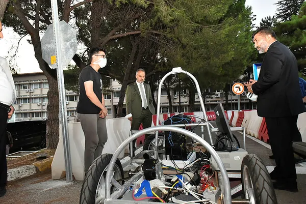 Teknoloji yarışındaki gençlere büyük destek