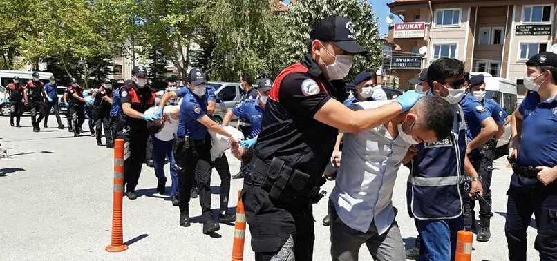 Düğünde polise saldıran 6 kişi adliyeye sevk edildi