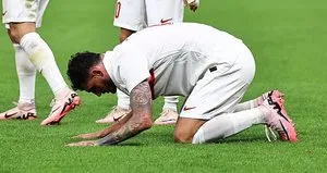 Samet Akaydin golü secde ederek kutladı!