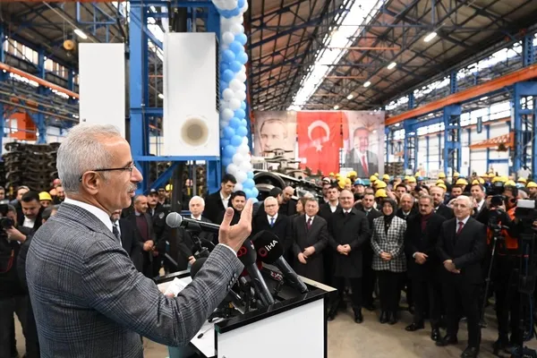 1710345968313.jpg Ulaştırma ve Altyapı Bakanı Uraloğlu'ndan müjde üstüne müjde: Milletimizin hizmetkarıyız | Palavracı İmamoğlu'na net cevap: 129 milyar TL yatırım yaptık - 1