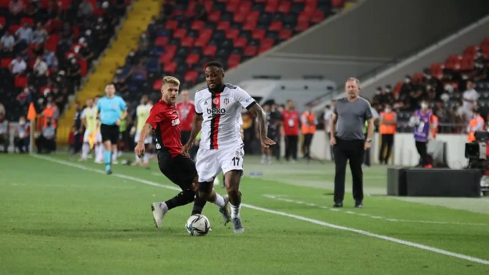 Beşiktaş - Gaziantep FK maçı CANLI anlatım izle