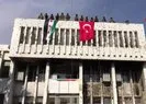 Son dakika: Rasulaynda YPGlilerin karargah olarak kullandığı binaya Türk bayrağı asıldı