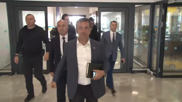 Ekrem İmamoğlu delege avında! Koltuk için tüm tuşlara basıyor