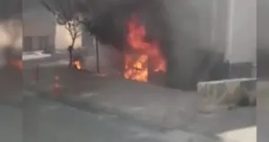 Fatih’te ilaç deposunda yangın meydana geldi