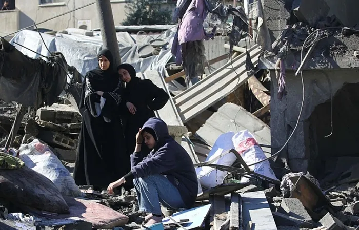 israilden-hamasin-siyasi-buro-uyesi-ismail-berhuma-suikast-tedavi-gordugu-hastaneye-saldiri-1742795448616.jpg Gazze Şeridi (AFP)