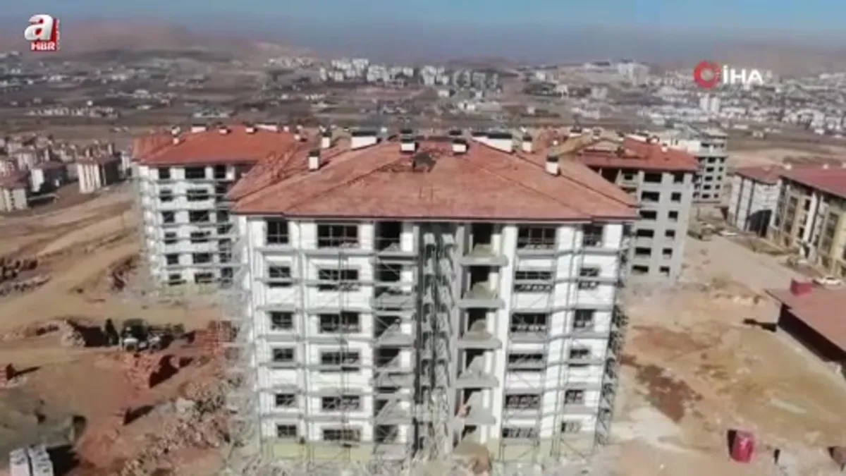 608 konutun kaba inşaatı tamamlandı
