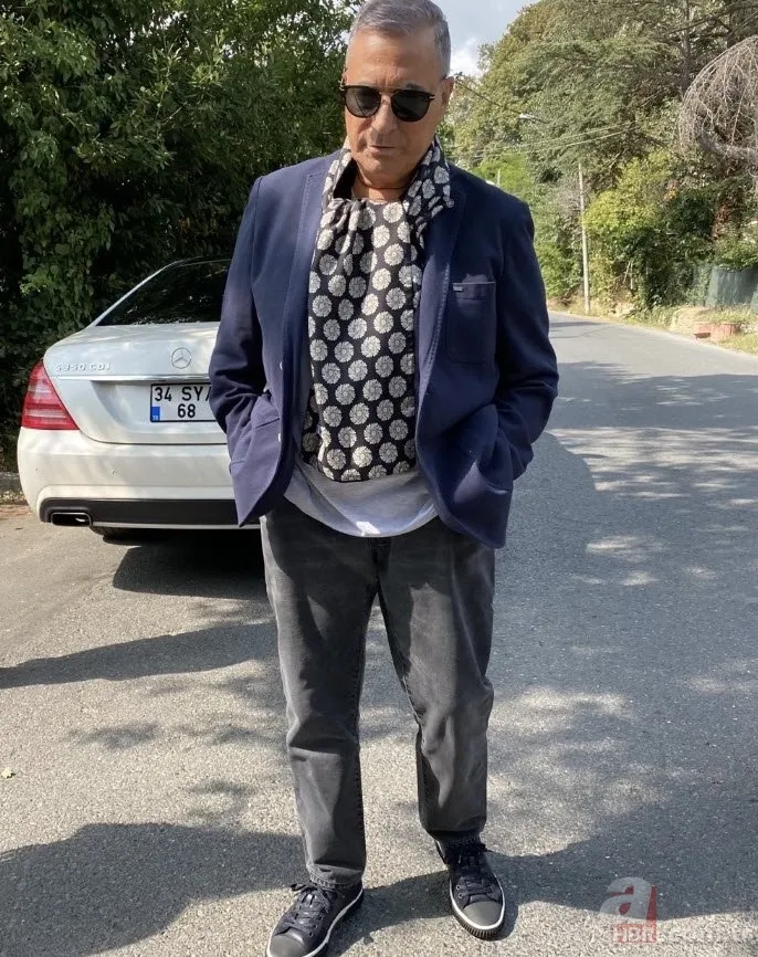 Mehmet Ali Erbil’den müstakbel eşiyle fotoğraf geldi! Takipçilerinden tepki yağdı: Kızını geçtim torunun yaşında… 2