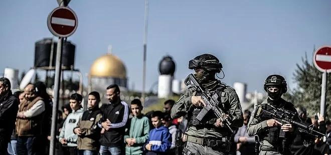 İsrail polisi A Haber kameramanına vurdu! Namaz kılan engelliye gözaltı