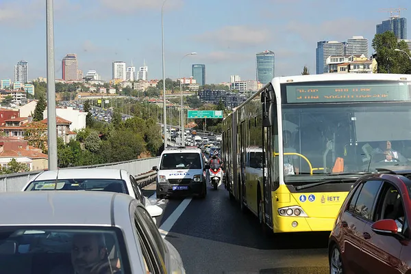15 Temmuz Şehitler Köprüsü'nde araç yangını - 2