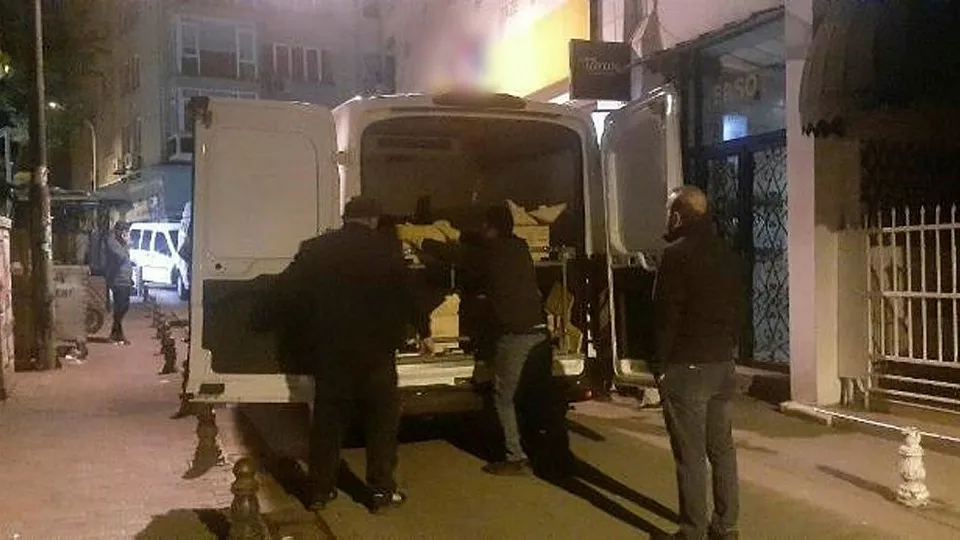 Kadıköy'de esrarengiz cinayet! Diş hekimi ofisinde ölü bulundu