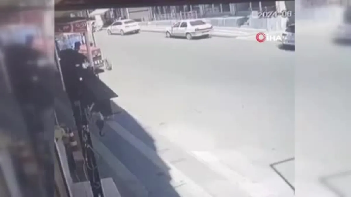 Diyarbakır’da sepetli motosikletler çarpıştı