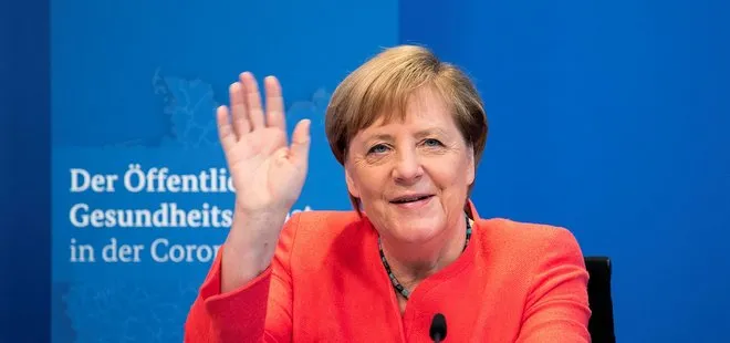 Almanya Başbakanı Angela Merkel siyaseti bırakıyor