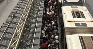 İstanbul’da metrobüs çilesi
