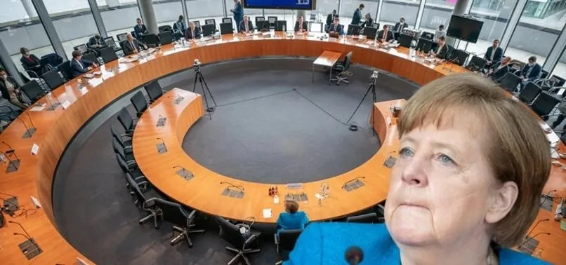Almanya'daki skandal büyüyor! Merkel ifade verdi