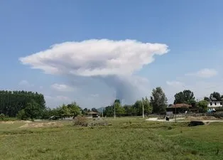 Sakarya'da havai fişek fabrikasında patlama! Olay yerinden ilk görüntüler