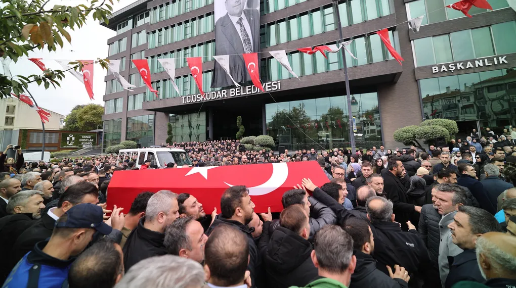Üsküdar Belediye Başkanvekili Dündar Ziya Gültekin son yolculuğuna uğurlanıyor