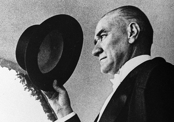 Diyanet İşleri Başkanlığından 10 Kasım mesajı: Atatürk'ü vefatının 83.yılında saygıyla anıyoruz