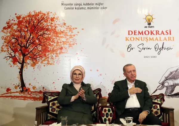 Emine Erdoğan'dan samimi açıklamalar: Başkan Siirt yemeklerini çok beğendi - 5