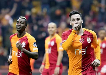 Galatasaray evinde şov yaptı