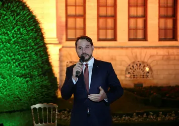 Bakan Albayrak'tan 4 dilde teşekkür