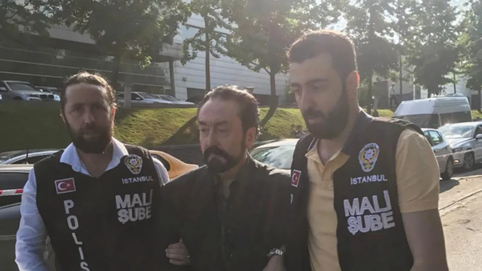 Adnan Oktar ve örgütüne dev operasyon!