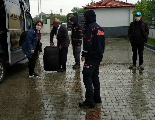 AFAD: Yurtlarda karantinaya alınan 67 bin 197 kişiden 37 bin 944'ü tahliye oldu - 2