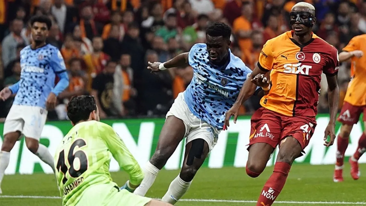 Süper Lig'de lider Galatasaray Başakşehir'in konuğu olacak!