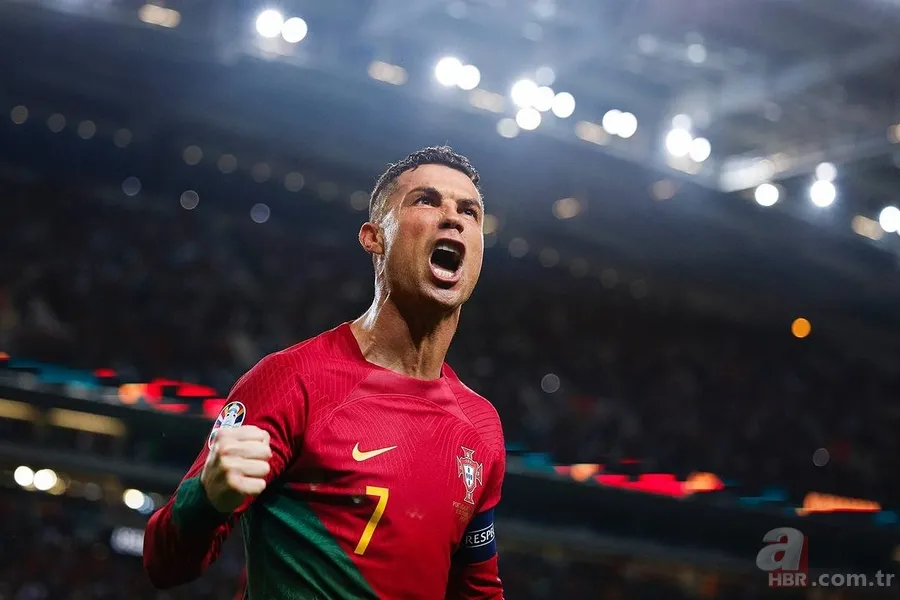 Cristiano Ronaldo'nun servetine bakın! 168 Ferrari, 1 ülke, 50 ada... O paraya aldıklarına inanamayacaksınız! 5