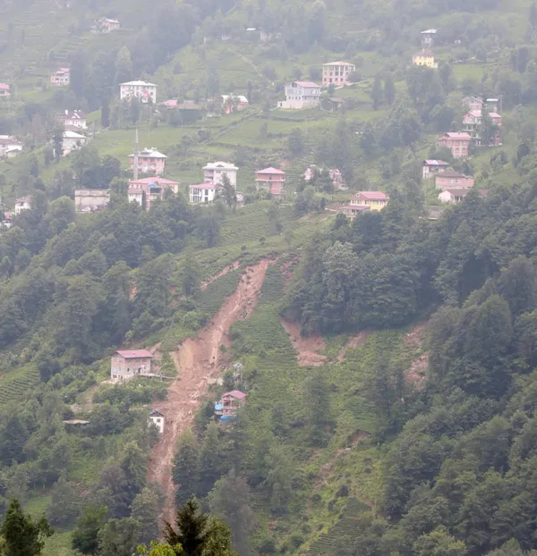 Türkiye sel ve kuraklık tehlikesine karşı harekete geçti! İki bakan açıkladı: Başkan Erdoğan duyuracak