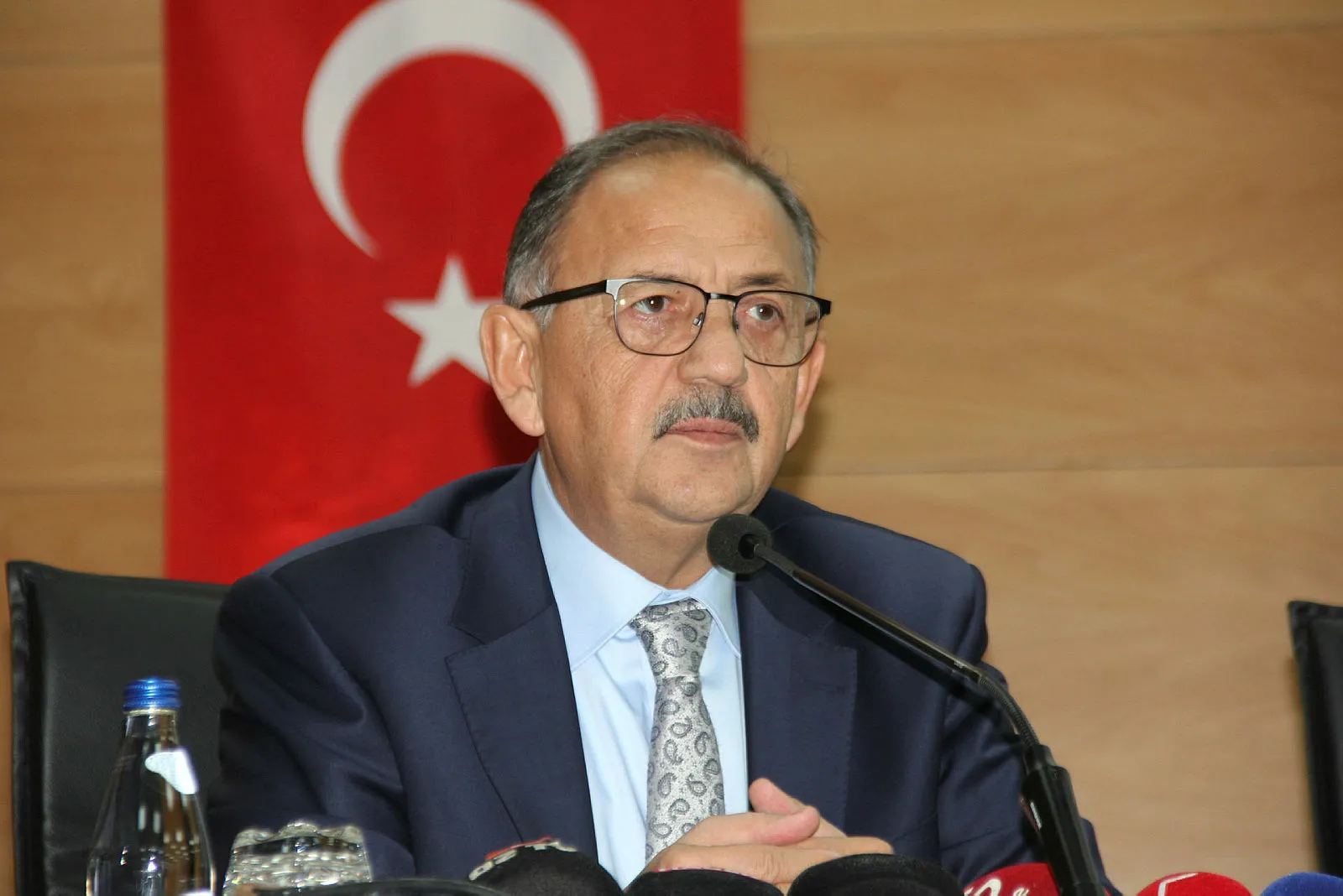 Çevre, Şehircilik ve İklim Değişikliği Bakanı Mehmet Özhaseki 'kentsel dönüşüm şart' diyerek açıkladı! İstanbul'da riskli konut sayısı ne kadar?