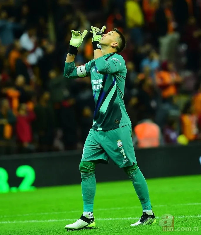 Galatasaray’da Fernando Muslera sosyal medyayı salladı!