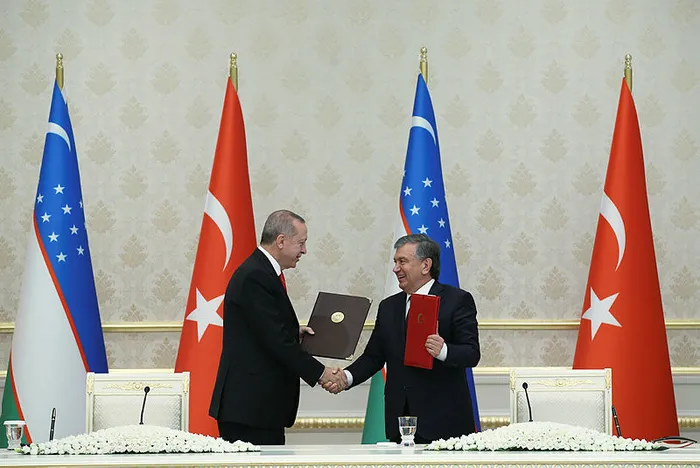 Özbekistan Cumhurbaşkanı Şevket Mirziyoyev’den flaş Azerbaycan ve Türkiye önerisi