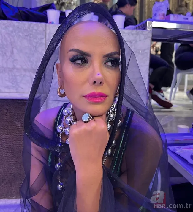 Hastanede tedavi gören Tanyeli günler sonra paylaştı: "Canımın derdindeyim" 5