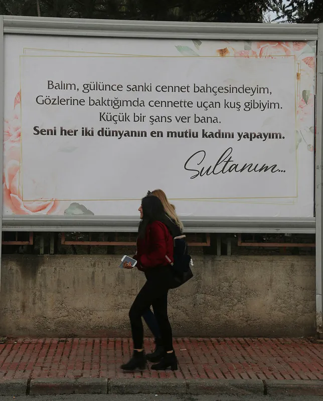 Aşkını ilanla duyuran kişi merak konusu oldu - 3