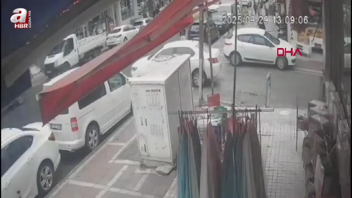 Esenyurt'ta kaçan şüpheliyi durdurmak isteyen polis metrelerce sürüklendi