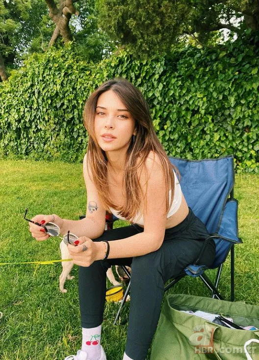 Ben Bu Cihana Sığmazam’ın Firuze’si Pelin Akil hayran bıraktı! Doğal güzelliğine beğeni yağdı 15