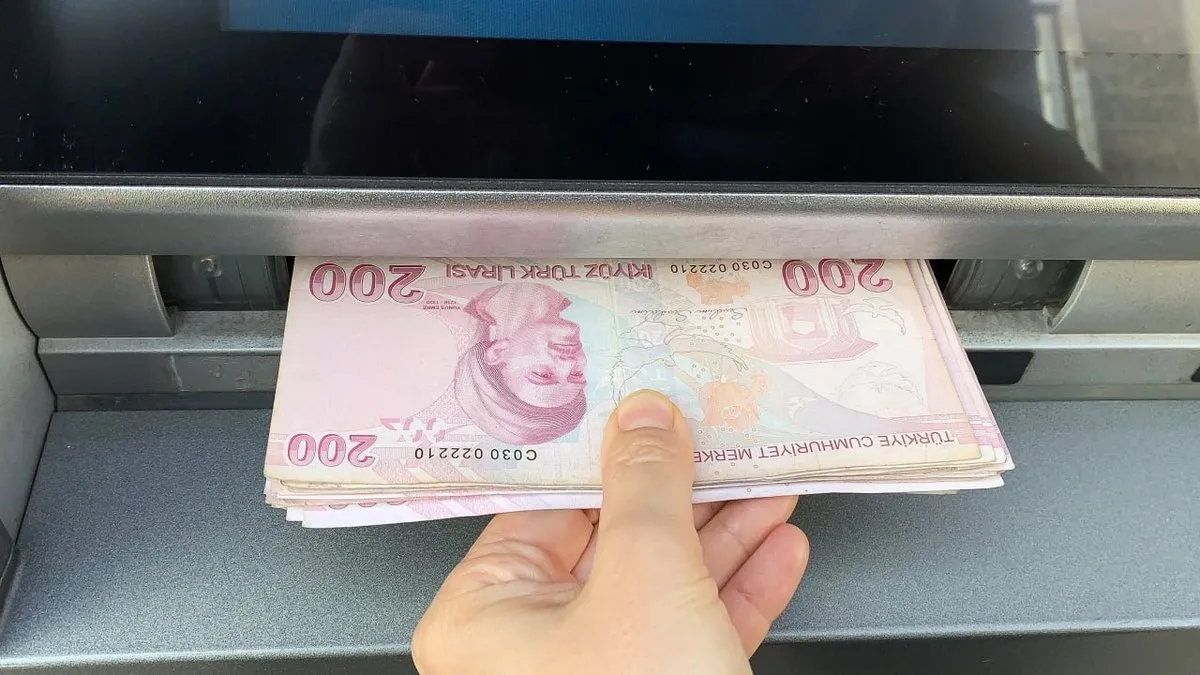 Memur ve emeklisine toplu sözleşme kilidi açıldı! 4C'liye 4 ayrı zam pazarlığı: Refah payı, 3600 ek gösterge, ikramiye...