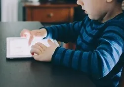Ekran değişti tehlike büyüdü! Çocuklar dijital kuşatma altında: Denetim mekanizmasının hedefinde neden TV var?