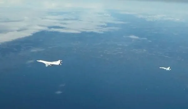 Rus uçaklarını F-16’lar 7 saat boyunca takip etti