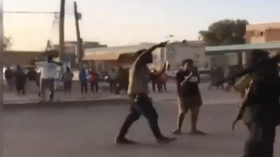 Sudan’da Türk vatandaşları tahliye ediliyor