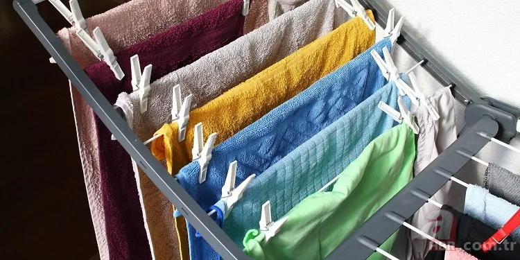 Kış aylarında kıyafetlerinizi hızlı kurutabilmeniz için pratik tüyolar! Kuruma süresini yüzde 40 azaltıyor… 5
