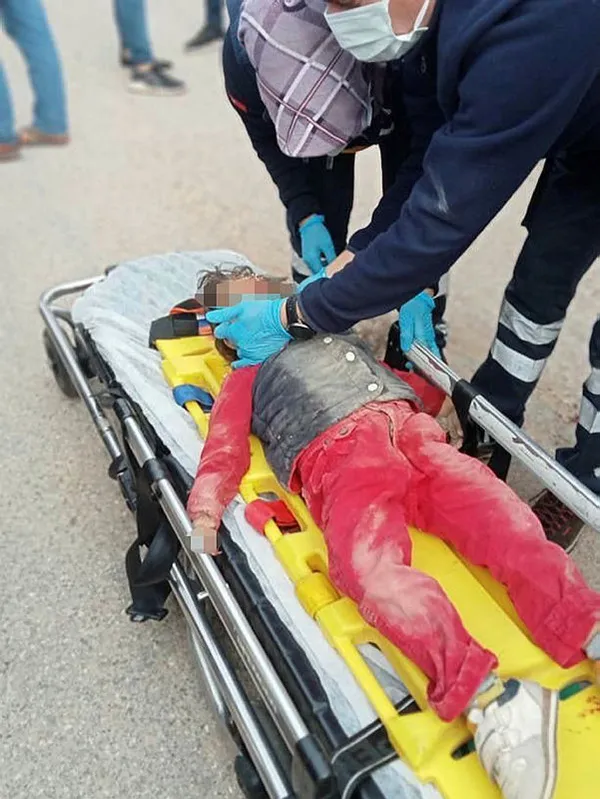 1640699529176.jpg Öğrenci servisinin altında kalak küçük çocuk hayatını kaybetti - 1