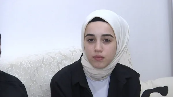 17-yasindaki-ayse-burun-kanamasi-sikayetiyle-gitti-hayatinin-sokunu-yasadi-tek-istegi-var-geceleri-rahat-uyuma-1656315413124.jpg 17 yaşındaki Ayşe burun kanaması şikayetiyle gitti, hayatının şokunu yaşadı! Tek isteği var: Geceleri rahat uyumak istiyorum - 2