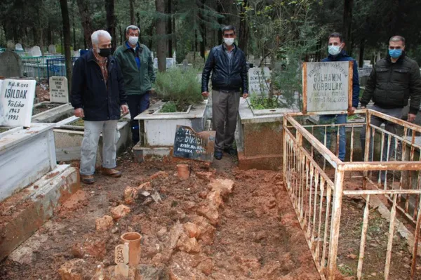 kayitlarda-oldu-gozukuyordu-yasadigini-ispat-etmeye-calisirken-hayatini-kaybetti-1616659130460.jpg Kayıtlarda 'öldü' gözüküyordu! Yaşadığını ispat etmeye çalışırken hayatını kaybetti - 5