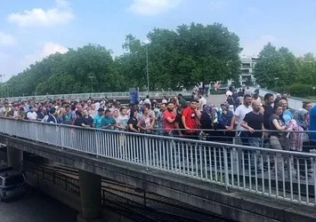 Yurt dışı seçim sandıklarına yoğun ilgi