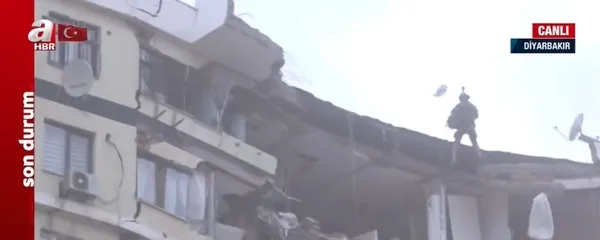 Deprem sonrası ağır hasar alan Galeria İş Merkezi’nde kedi kurtarma operasyonu! Mehmetçik seferber oldu helikopter havalandı