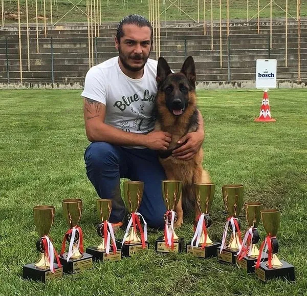 1623679058072.jpg Ukraynalı model balkondan düşmüştü! Anzelika'nın son anları kamerada - 3